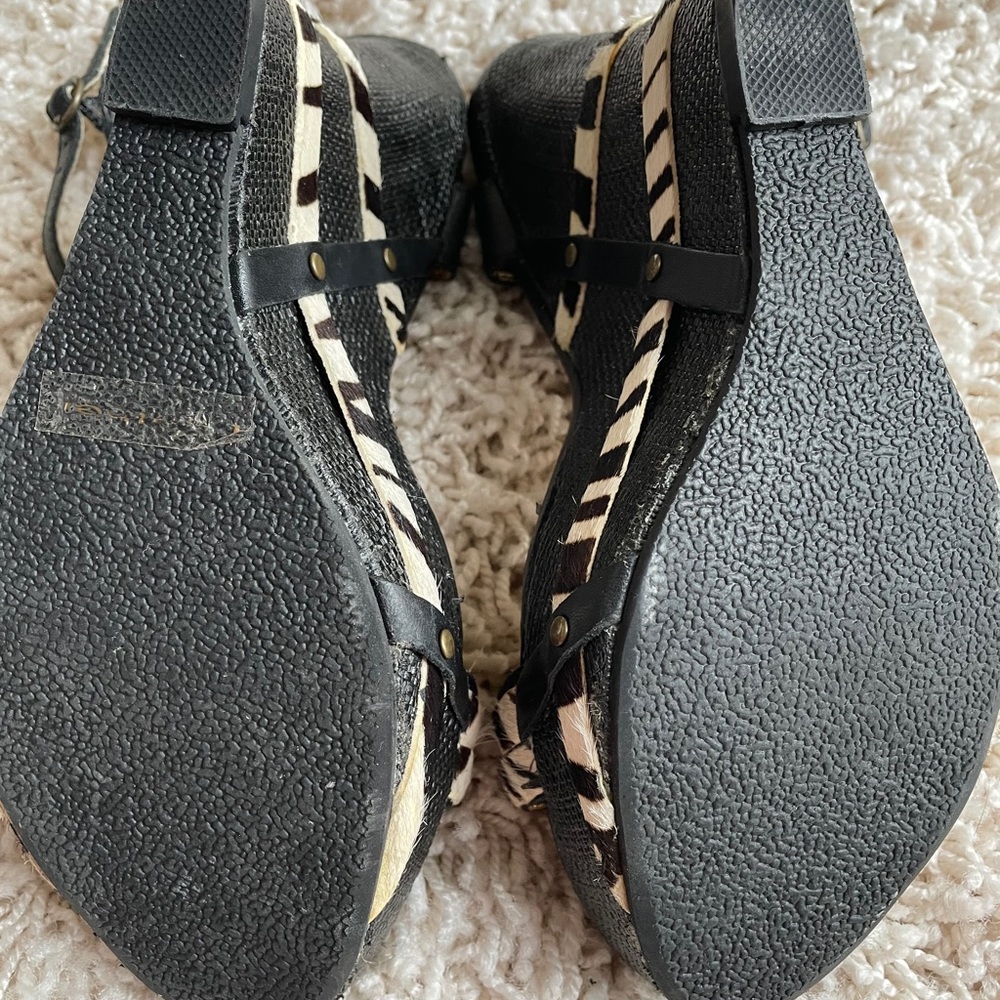Naughty Monkey wedge sandals - Picture 4 of 5